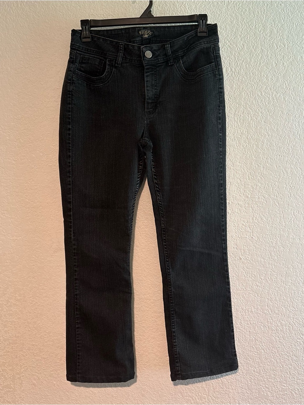 Lee Women's Straight-Leg Size 14 Jeans in Black